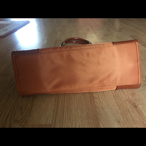 TORY BURCH ELLA NYLON TOTE BAG BRAND NEW - Picture 7 of 8